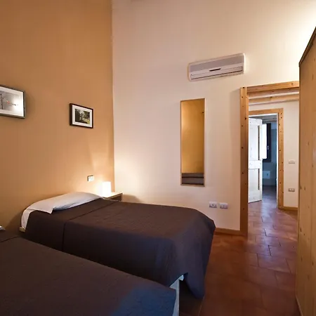 Borgo San Donino Lantställe